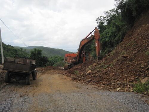 Hình ảnh cứu trợ nạn nhân bão lụt tại Phú Yên