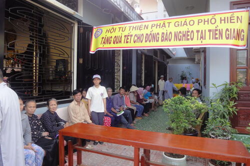 Từ thiện Tết Nguyên Đán tại Mỹ Tho, Tiền Giang (phát tại chùa Tịnh Nghiêm)