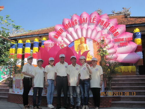 Hình ảnh từ thiện mùa Phật đản tại Bình Định