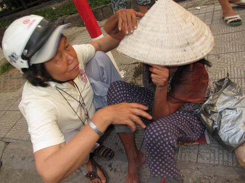 Từ thiện giúp đỡ bệnh nhân ung thư tại Sài gòn hồi hướng chư hương linh