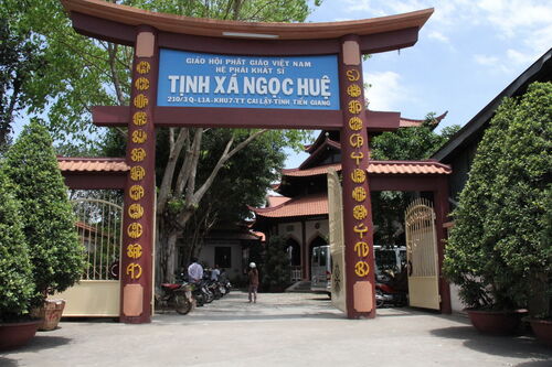 Giúp đỡ người mù và đồng bào nghèo tại Cai Lậy, Tiền Giang