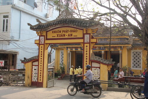 Thăm và giúp đỡ người già yếu neo đơn và đồng bào nghèo tại Thừa Thiên Huế
