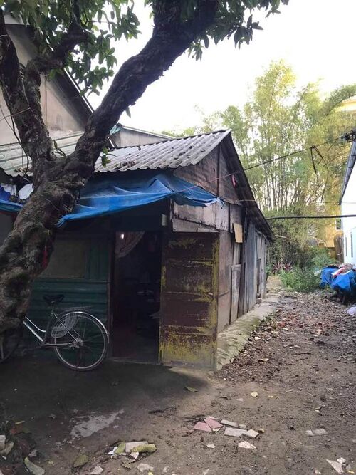 Thăm và trao quà Tết cho các cụ già bệnh yếu, người tàn tật, và các gia đình nghèo tại Huế