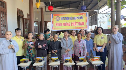 Hình ảnh chương trình từ thiện mùa Phật đản PL 2569 - DL 2025 tại Đà Nẵng